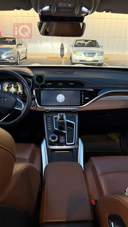Geely Azkarra